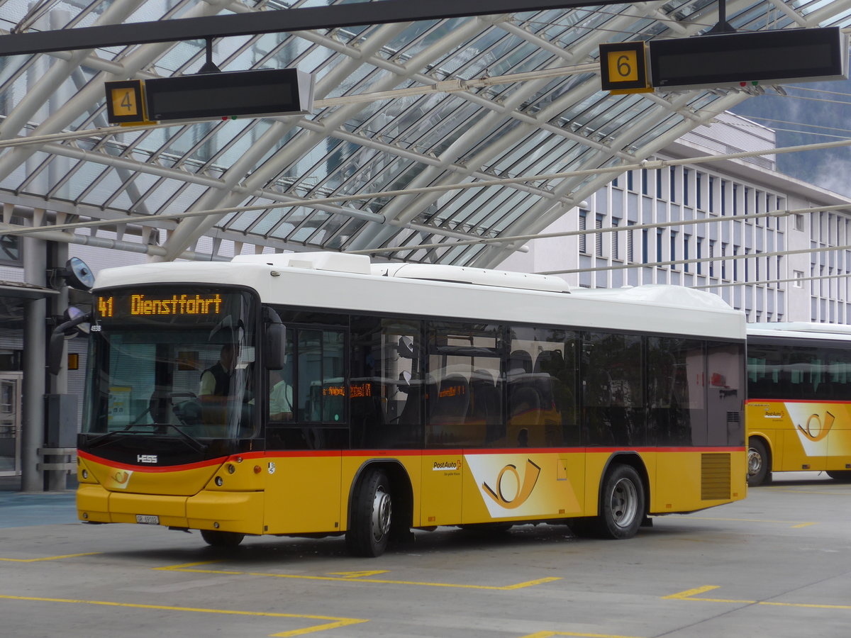 (184'799) - PostAuto Graub�nden - GR 69'102 - Scania/Hess am 16. September 2017 in Chur, Postautostation