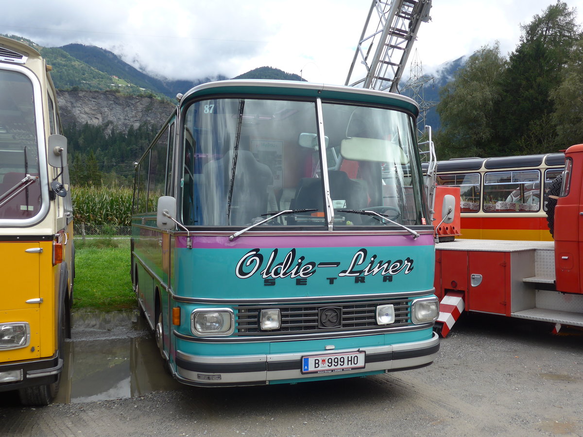 (185'017) - Aus Oesterreich: W�stner, Bezau - B 999 HO - Setra am 16. September 2017 in Cazis, B�ndner Arena
