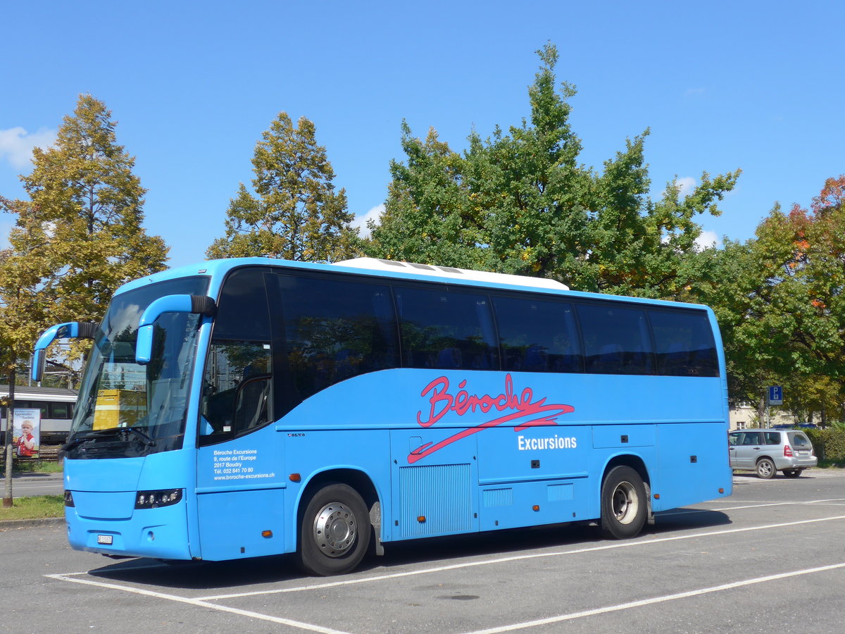 (185'192) - B�roche, Boudry - NE 133'670 - Volvo am 24. September 2017 in Thun, Seestrasse