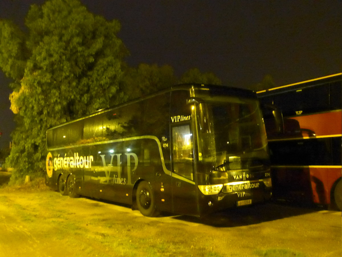 (185'216) - Aus Luxemburg: G�n�raltour, Luxembourg - Nr. 274/GT 0264 - Van Hool am 25. September 2017 in Roses, Carparkplatz