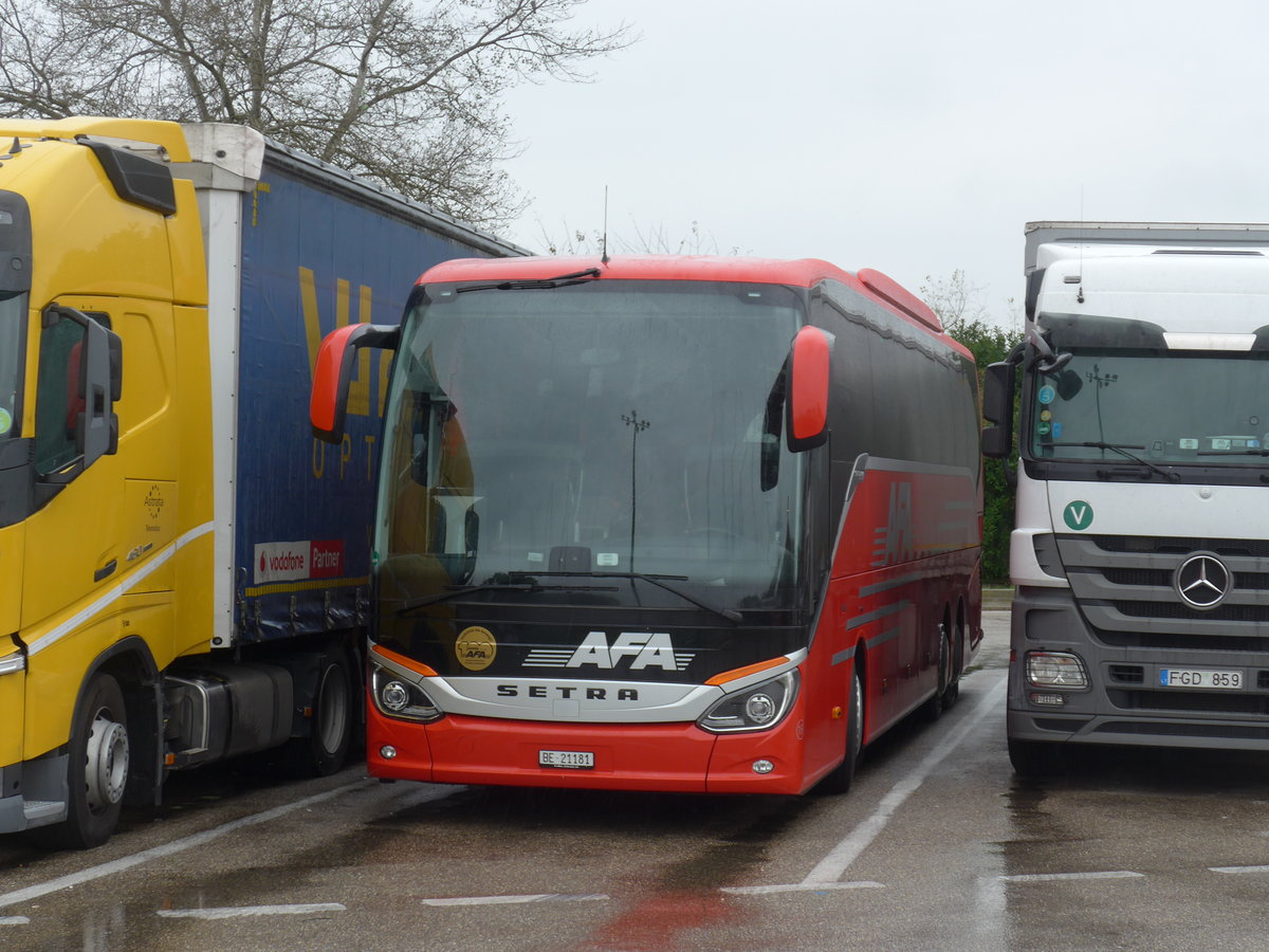 (185'737) - Aus der Schweiz: AFA Adelboden - Nr. 16/BE 21'181 - Setra am 30. September 2017 in Romagnieu, Rastst�tte