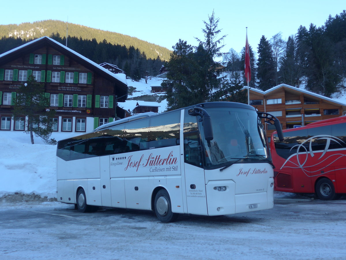 (187'301) - S�tterlin, Sch�nenbuch - BL 7211 - Bova am 24. Dezember 2017 in Grindelwald, Car-Parkplatz