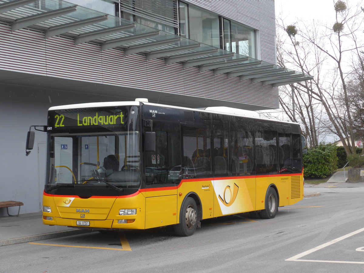 (188'099) - Gessinger, Bad Ragaz - SG 8757 - MAN/G�ppel am 3. Februar 2018 beim Bahnhof Landquart