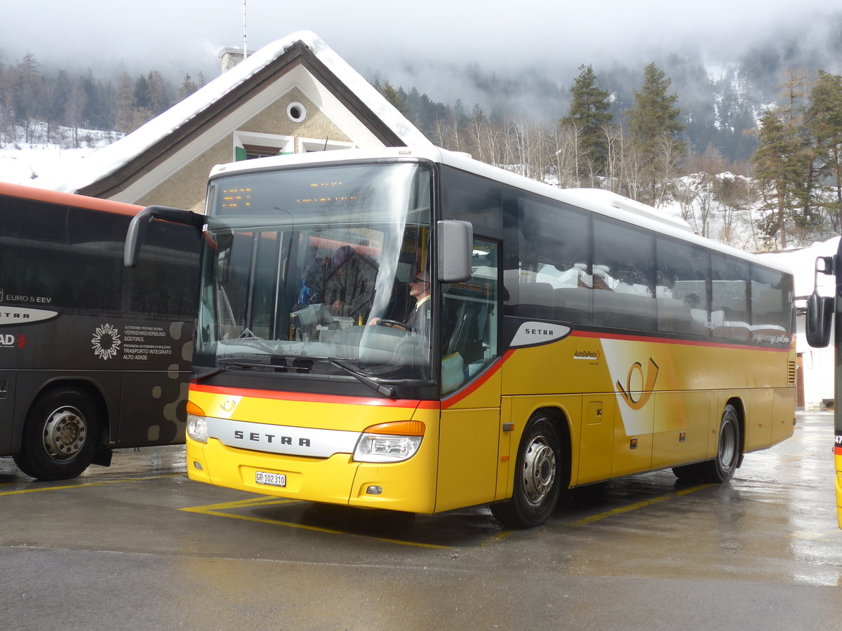 (188'806) - PostAuto Graub�nden - GR 102'310 - Setra am 16. Februar 2018 in Martina, Cunfin