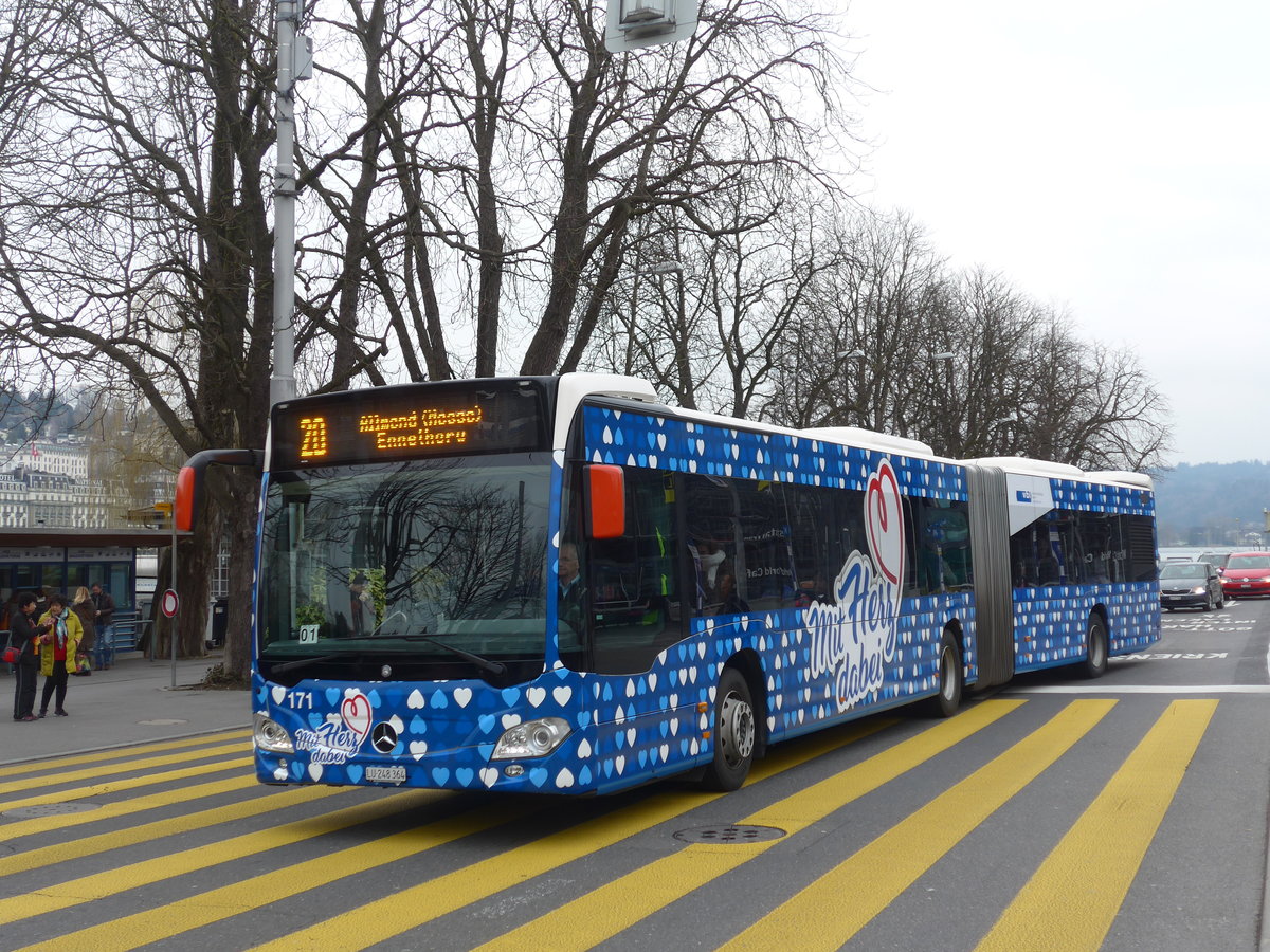 (189'413) - VBL Luzern - Nr. 171/LU 248'364 - Mercedes am 17. M�rz 2018 beim Bahnhof Luzern