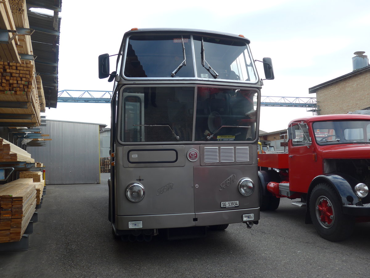(192'354) - Schneider, Schmerikon - SG 13'934 - FBW/T�scher Hochlenker (ex Basler, Hofstetten; ex VBZ Z�rich Nr. 244) am 5. Mai 2018 in Attikon, Wegm�ller