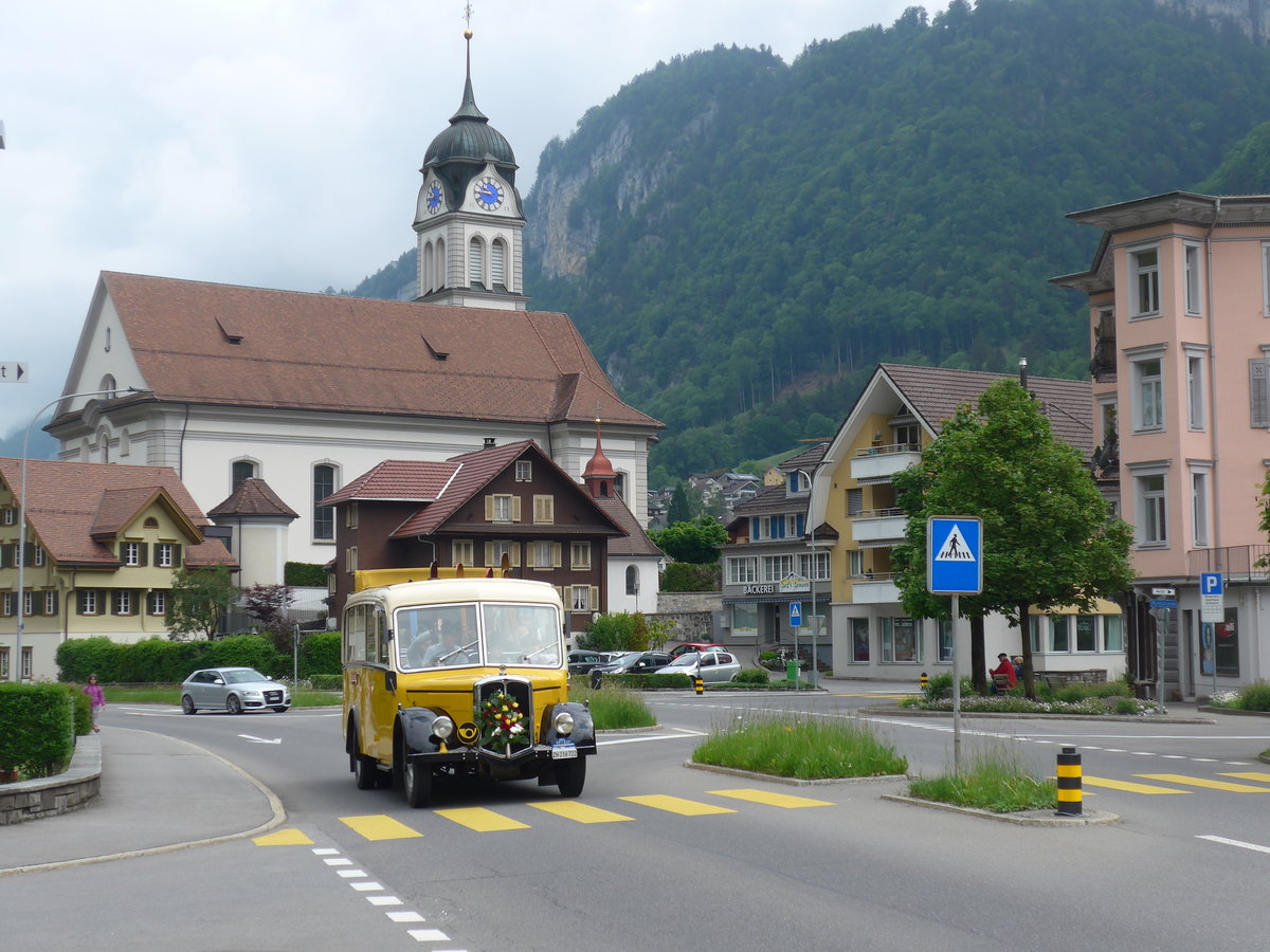 (193'047) - Moser, Sch�nenberg - ZH 216'722 - Berna/Hess (ex Barenco, Faido) am 20. Mai 2018 in Wolfenschiessen, Hauptstrasse