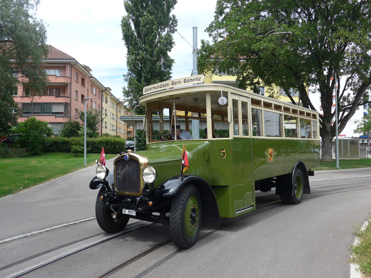 (194'353) - SVB Bern (Bernmobil historique) - Nr. 5/BE 29'005 - Saurer am 24. Juni 2018 in Bern, Weissenb�hl