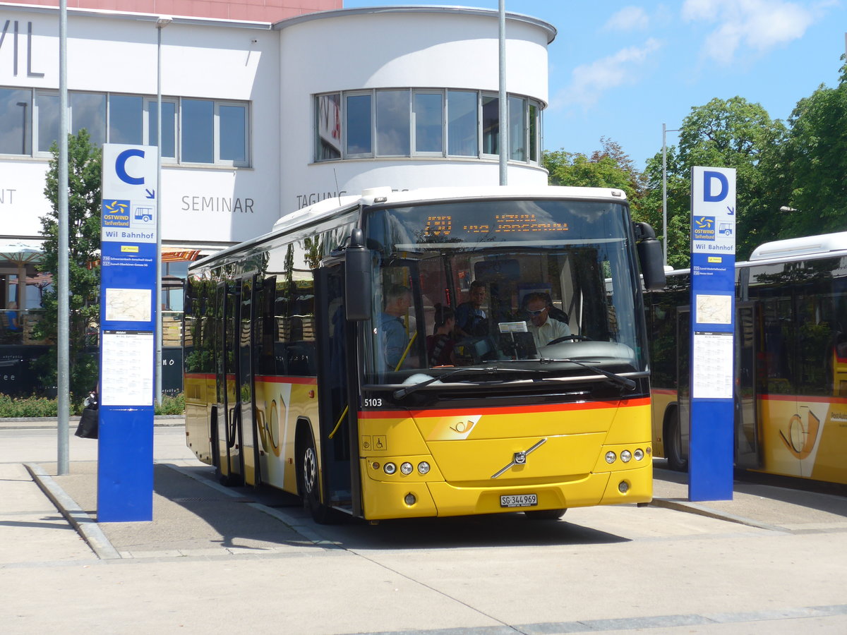(194'586) - Schmidt, Oberb�ren - SG 344'969 - Volvo am 7. Juli 2018 beim Bahnhof Wil