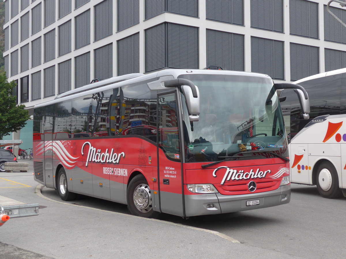 (194'938) - M�chler, Siebnen - SZ 31'264 - Mercedes am 21. Juli 2018 beim Bahnhof Brig