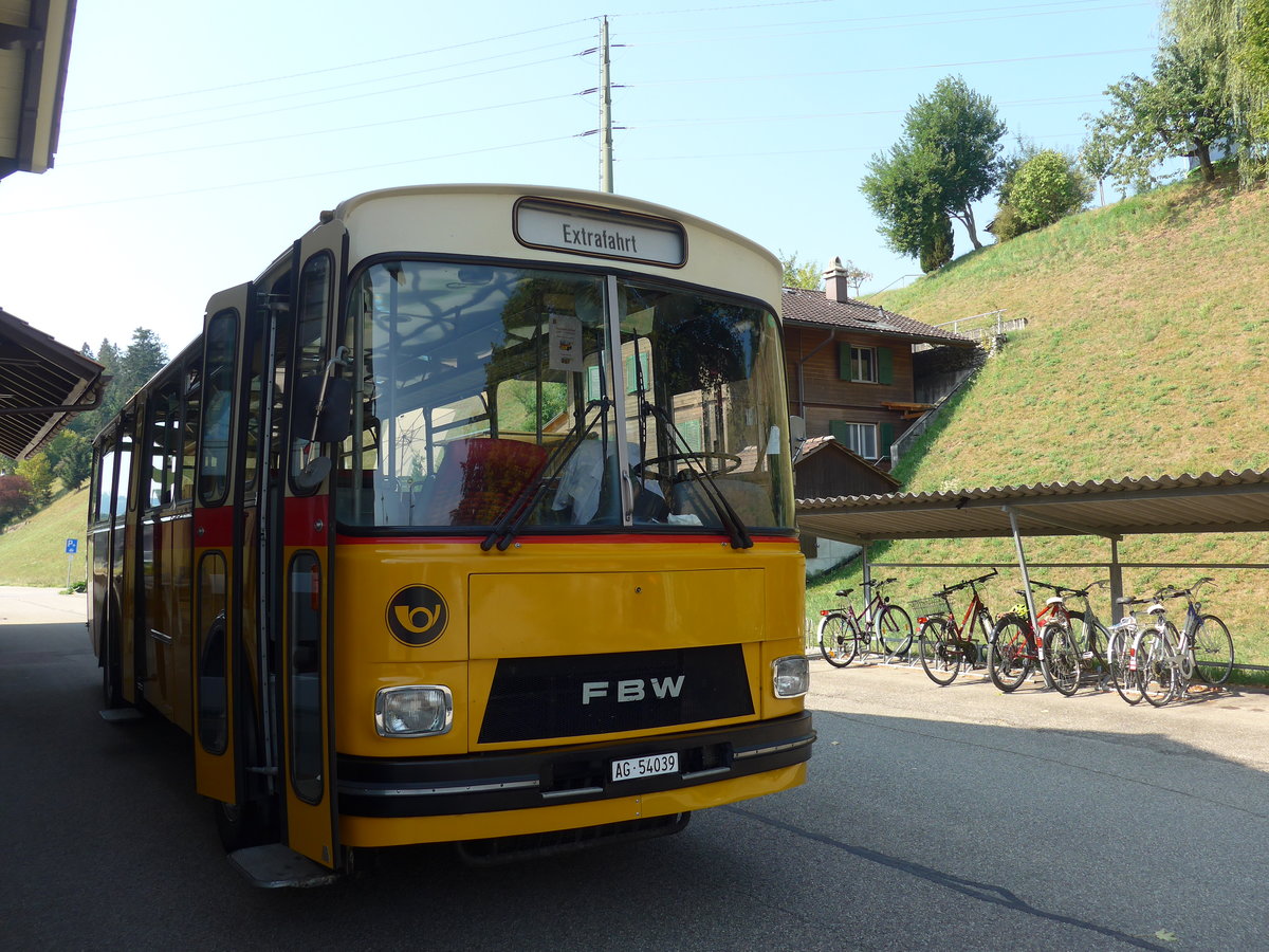 (195'556) - Birchler, Remetschwil - AG 54'039 - FBW/T�scher (ex Gerber, Winkel; ex Eggenberger, M�riken; ex Tanner, Bubendorf; ex P 24'803) am 5. August 2018 beim Bahnhof Emmenmatt