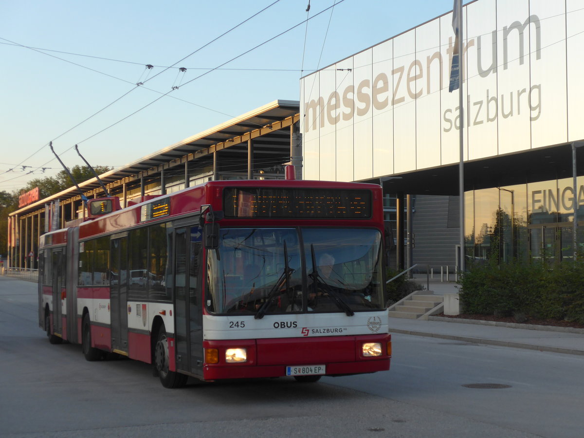 (197'581) - OBUS Salzburg - Nr. 245/S 804 EP - Gr�f&Stift Gelenktrolleybus (ex Nr. 9765) am 14. September 2018 in Salzburg, Messe
