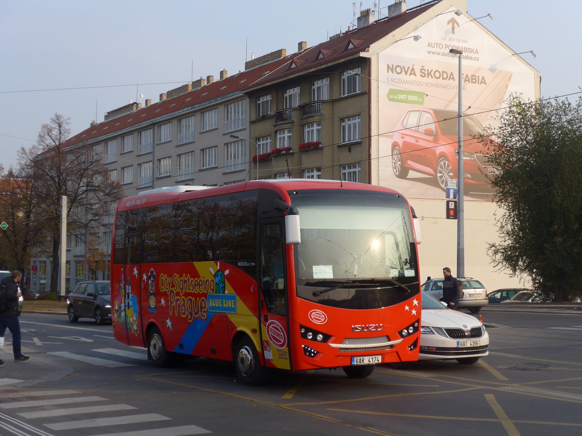 (198'490) - Sightseeing, Praha - 6AR 4174 - Isuzu am 19. Oktober 2018 in Praha, Dejvick�