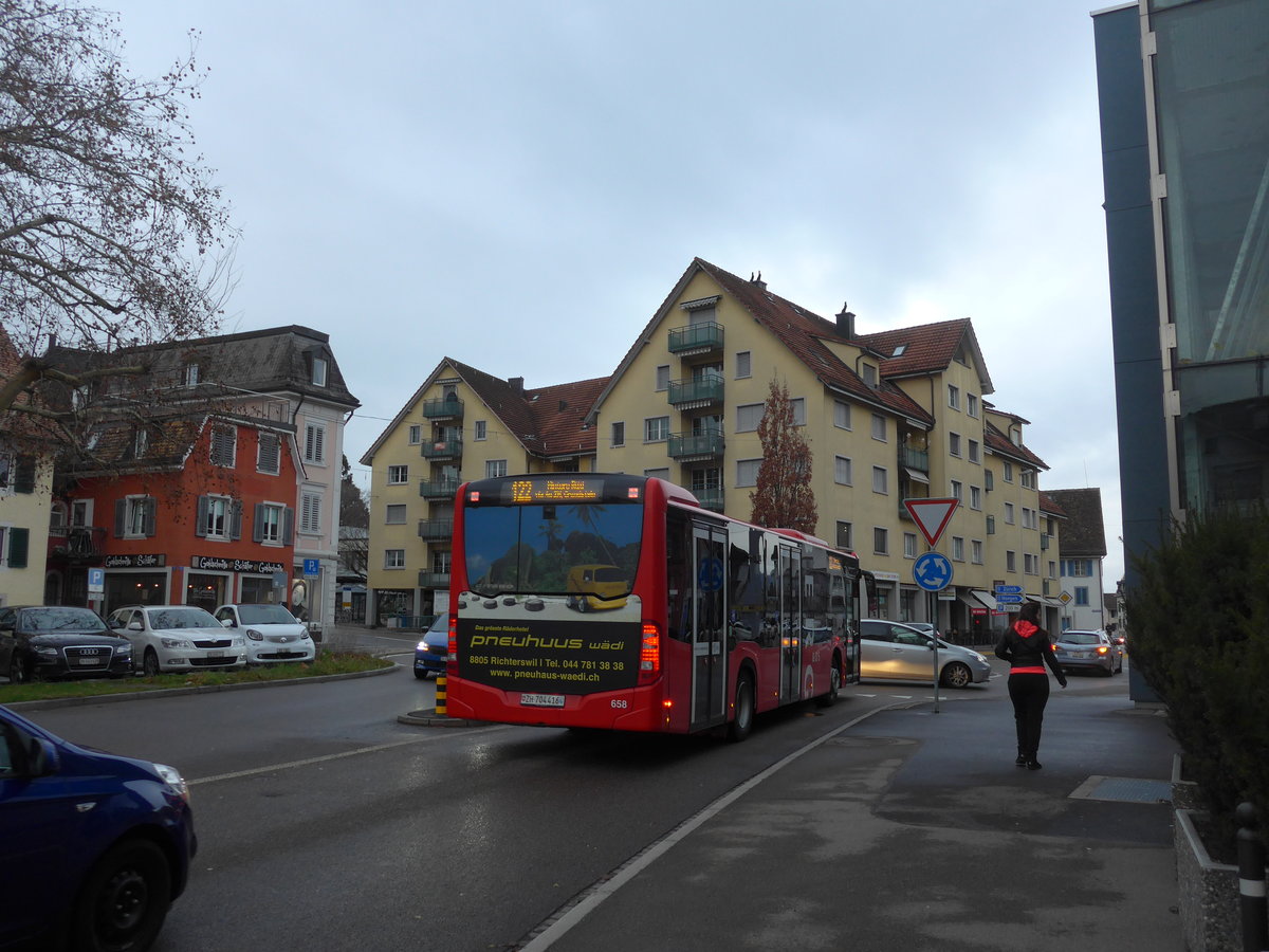 (199'796) - AHW Horgen - Nr. 658/ZH 704'416 - Mercedes am 8. Dezember 2018 beim Bahnhof W�denswil
