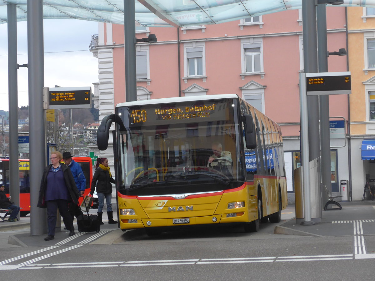 (199'800) - PostAuto Z�rich - Nr. 330/ZH 780'693 - MAN am 8. Dezember 2018 beim Bahnhof W�denswil