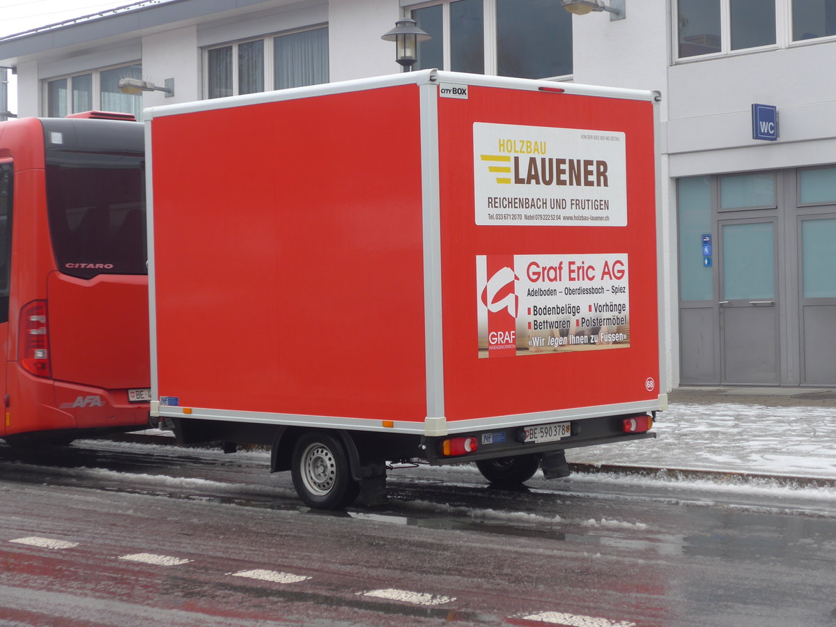 (199'972) - AFA Adelboden - Nr. 68/BE 590'378 - Niederhauser Gep�ckanh�nger am 16. Dezember 2018 beim Bahnhof Frutigen