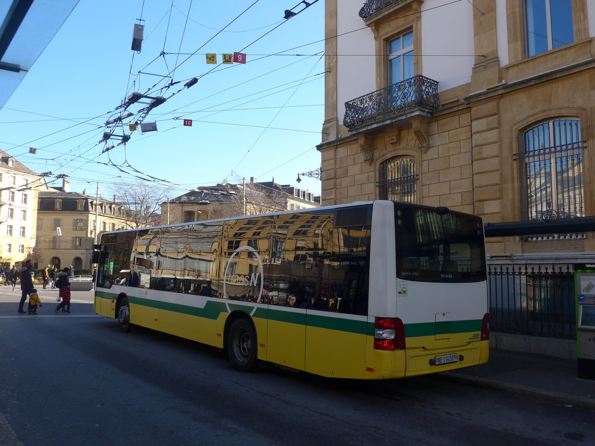 (201'650) - transN, La Chaux-de-Fonds - Nr. 207/NE 114'207 - MAN (ex TN Neuch�tel Nr. 207) am 16. Februar 2019 in Neuch�tel, Place Pury