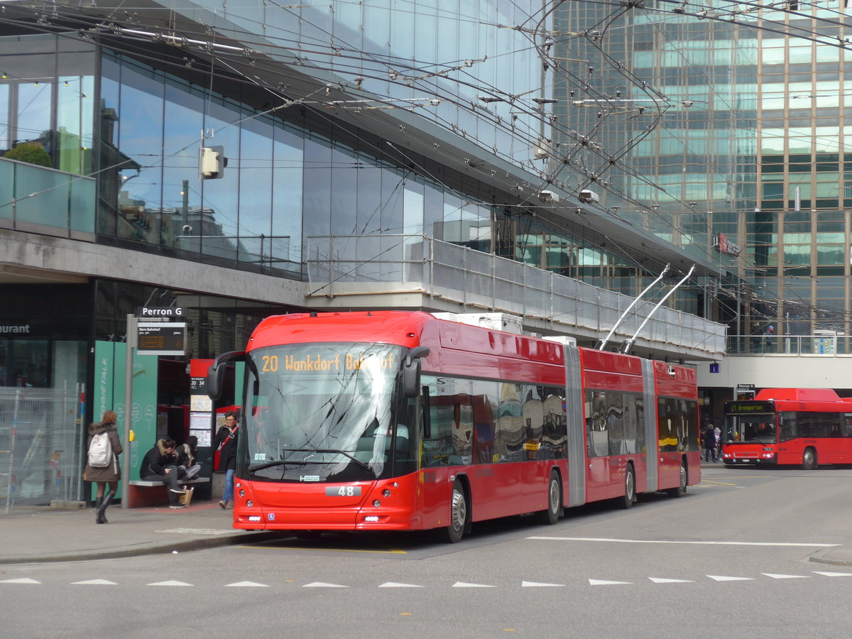 (202'346) - Bernmobil, Bern - Nr. 48 - Hess/Hess Doppelgelenktrolleybus am 12. M�rz 2019 beim Bahnhof Bern