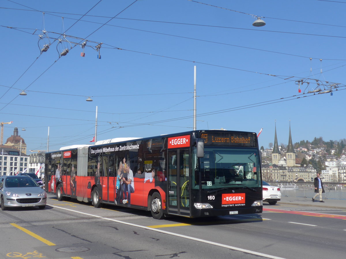 (203'015) - VBL Luzern - Nr. 160/LU 15'023 - Mercedes am 23. M�rz 2019 in Luzern, Bahnhofbr�cke
