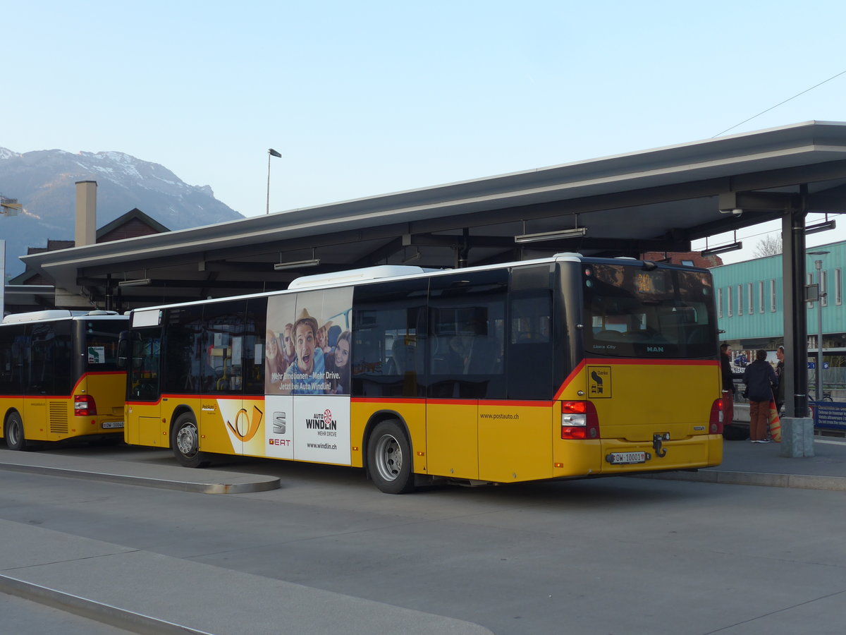 (203'423) - PostAuto Zentralschweiz - Nr. 9/OW 10'001 - MAN (ex Dillier, Sarnen Nr. 9) am 30. M�rz 2019 beim Bahnhof Sarnen