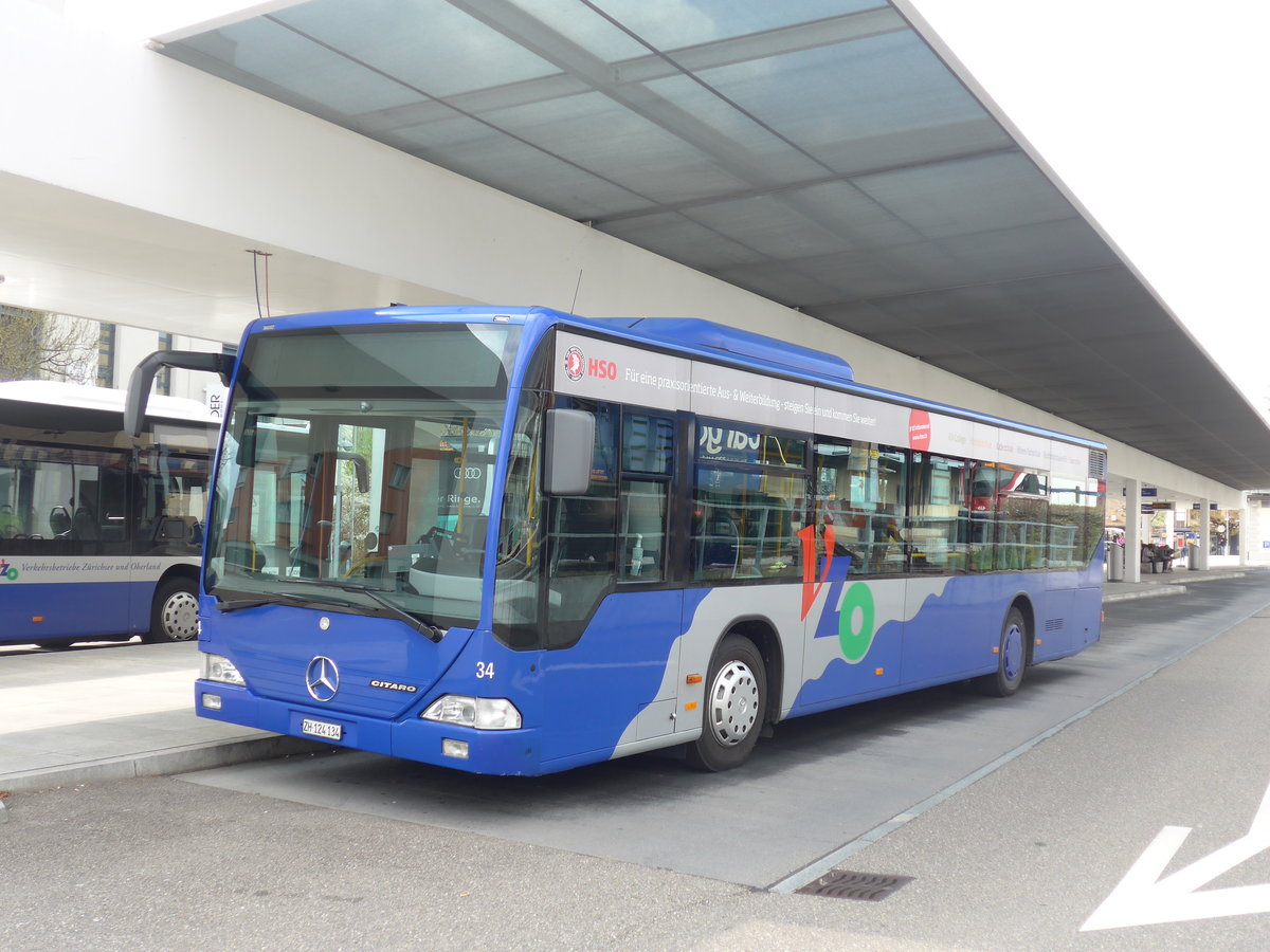 (203'534) - VZO Gr�ningen - Nr. 34/ZH 124'134 - Mercedes am 7. April 2019 beim Bahnhof Meilen