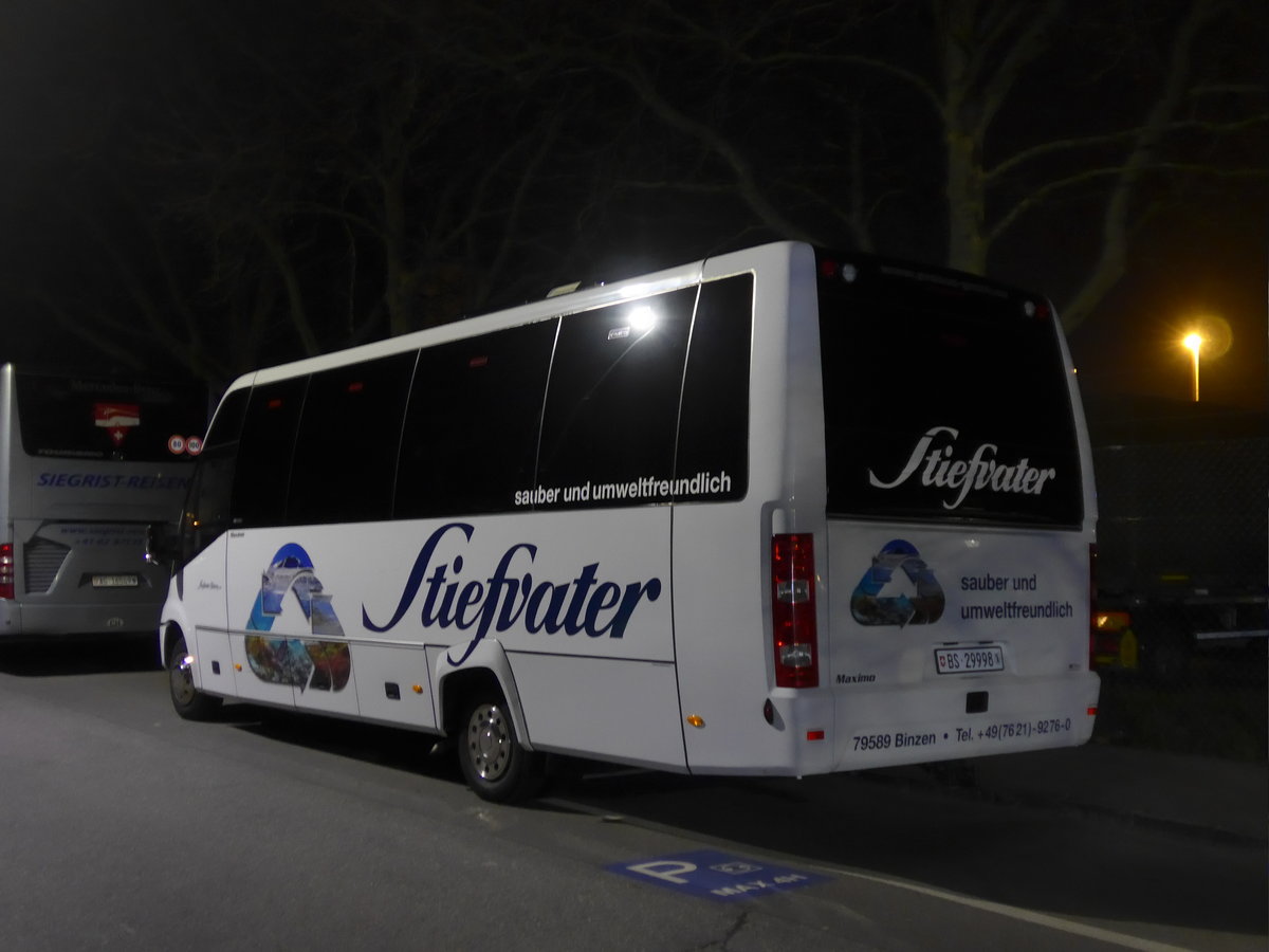 (203'638) - Stiefvater, Basel - BS 29'998 - Iveco/Maximo am 13. April 2019 in Thun, R�tlistrasse