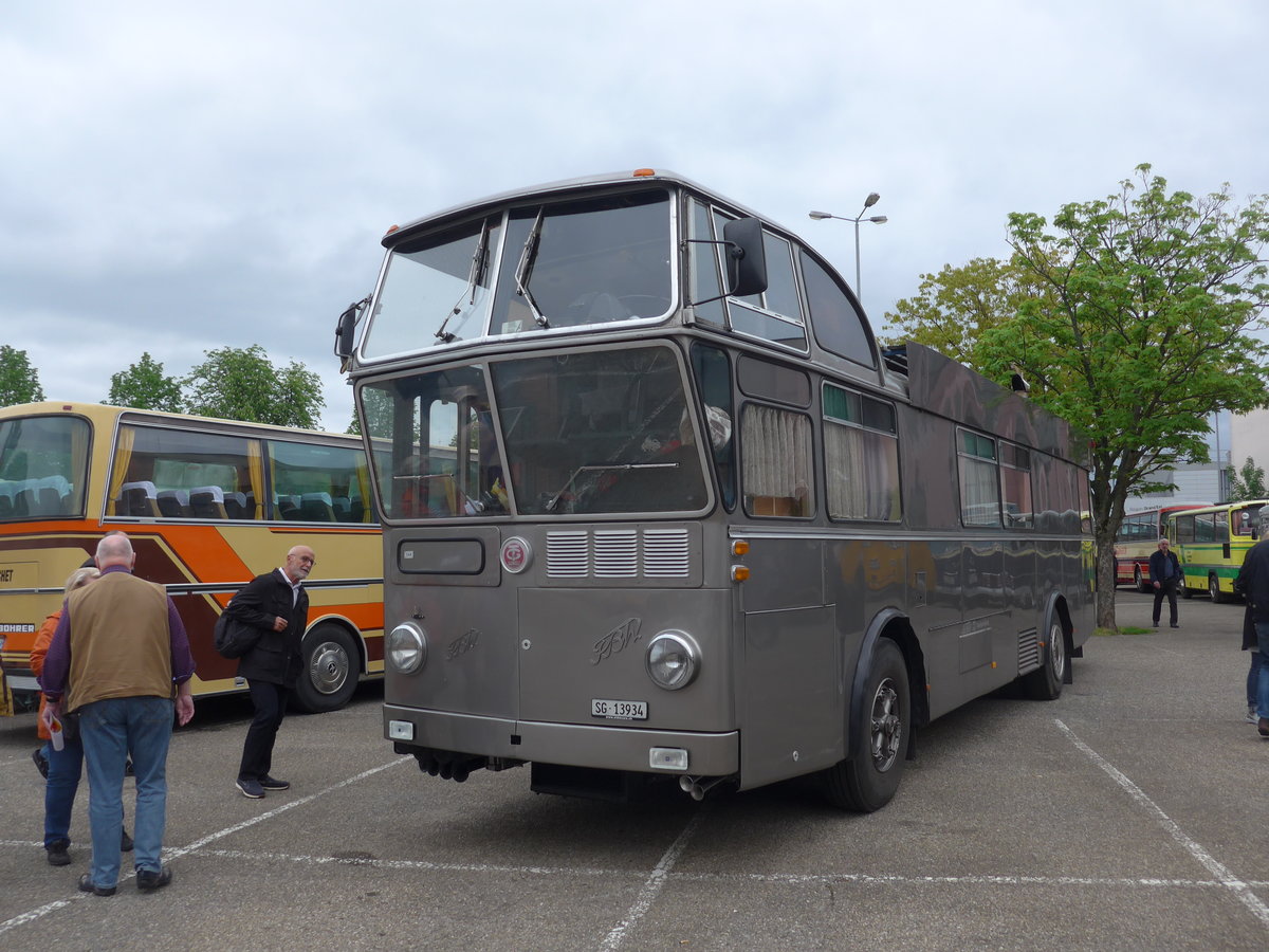 (204'161) - Aus der Schweiz: Schneider, Schmerikon - SG 13'934 - FBW/T�scher Hochlenker (ex Basler, Hofstetten; ex VBZ Z�rich Nr. 244) am 27. April 2019 in Haguenau, Parkplatz