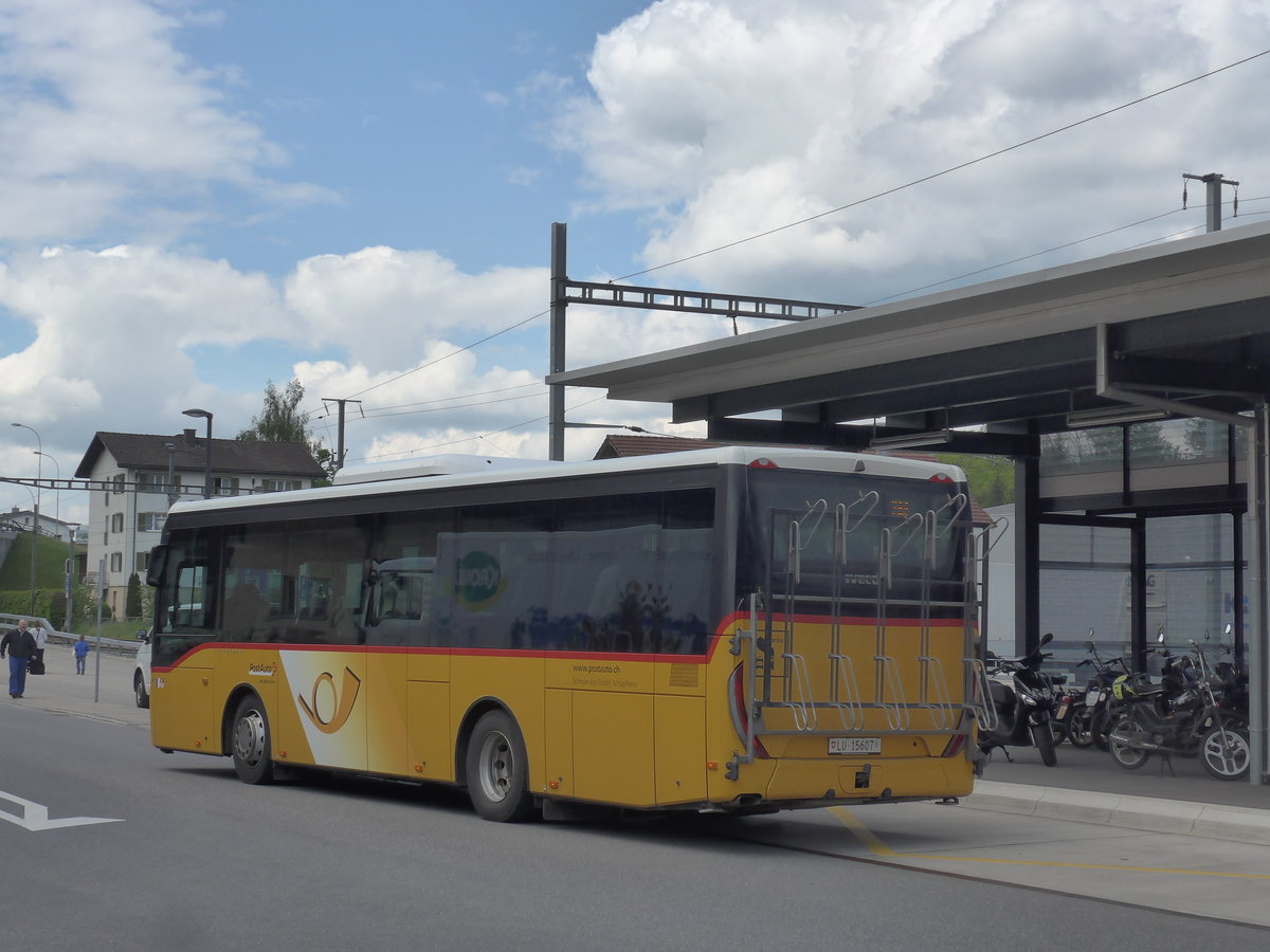 (205'542) - Schnider, Sch�pfheim - LU 15'607 - Iveco am 27. Mai 2019 beim Bahnhof Sch�pfheim