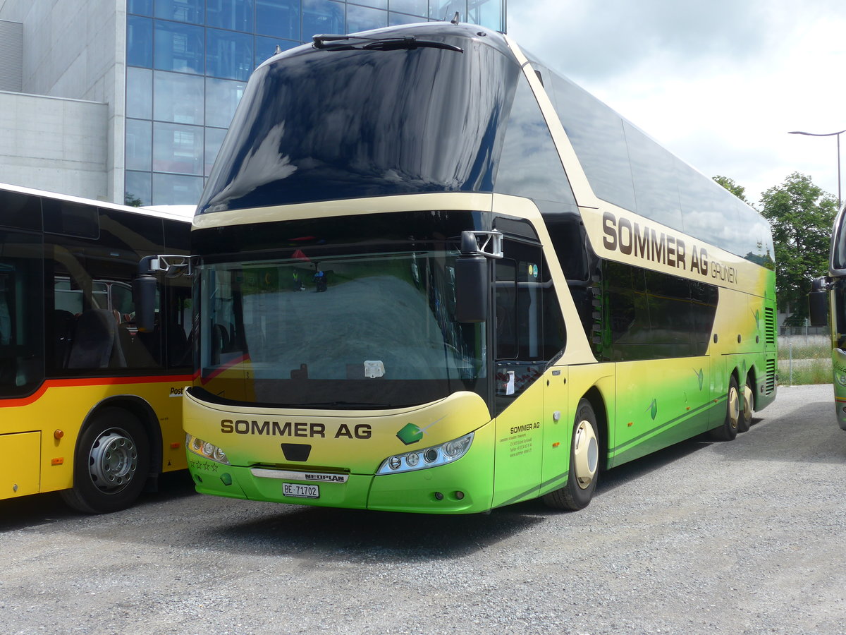 (206'428) - Sommer, Gr�nen - BE 71'702 - Neoplan am 16. Juni 2019 in Thun, Kleine Allmend