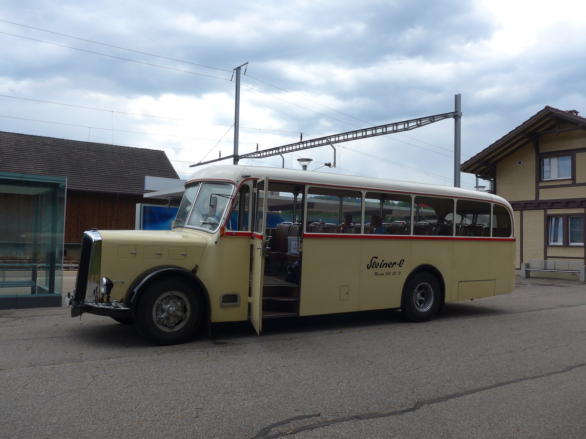(207'461) - Steiner, Messen - SO 20'142 - Berna/Hess (ex B�rtschi, Biberen) am 7. Juli 2019 beim Bahnhof Emmenmatt