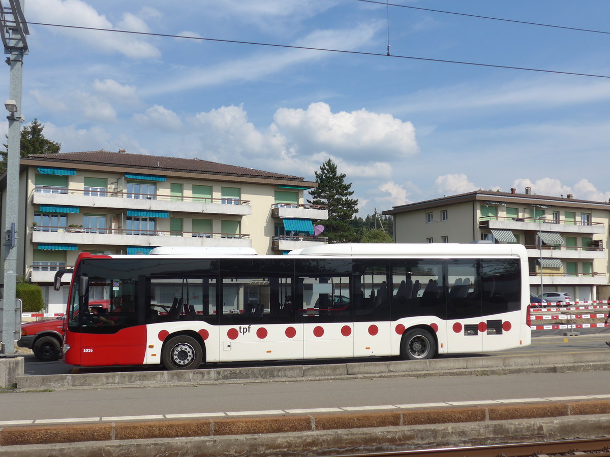 (208'137) - TPF Fribourg - Nr. 1015/FR 300'318 - Mercedes am 22. Juli 2019 beim Bahnhof Pal�zieux