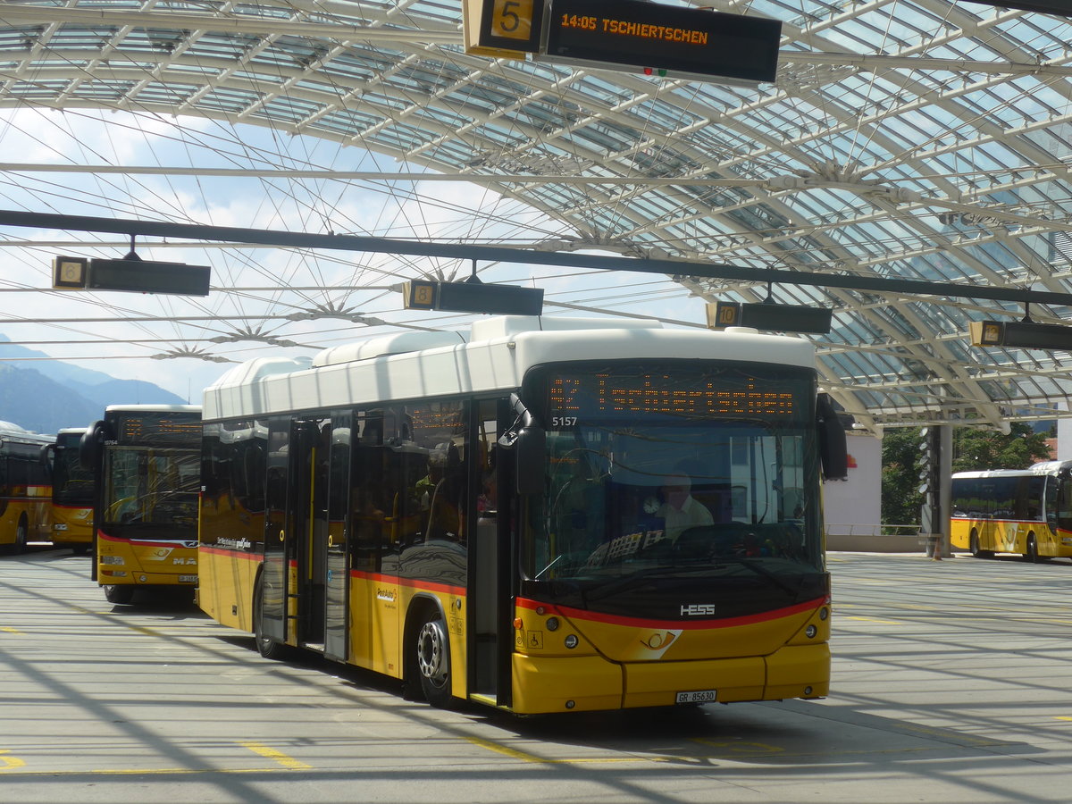 (208'672) - PostAuto Graub�nden - GR 85'630 - Scania/Hess am 11. August 2019 in Chur, Postautostation