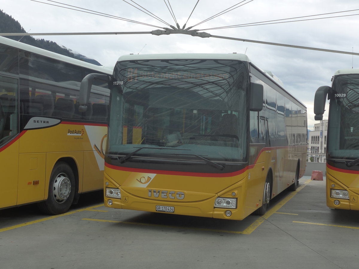 (210'043) - PostAuto Graub�nden - GR 170'434 - Iveco (ex Lagerfahrzeug Iveco) am 6. Oktober 2019 in Chur, Postautostation