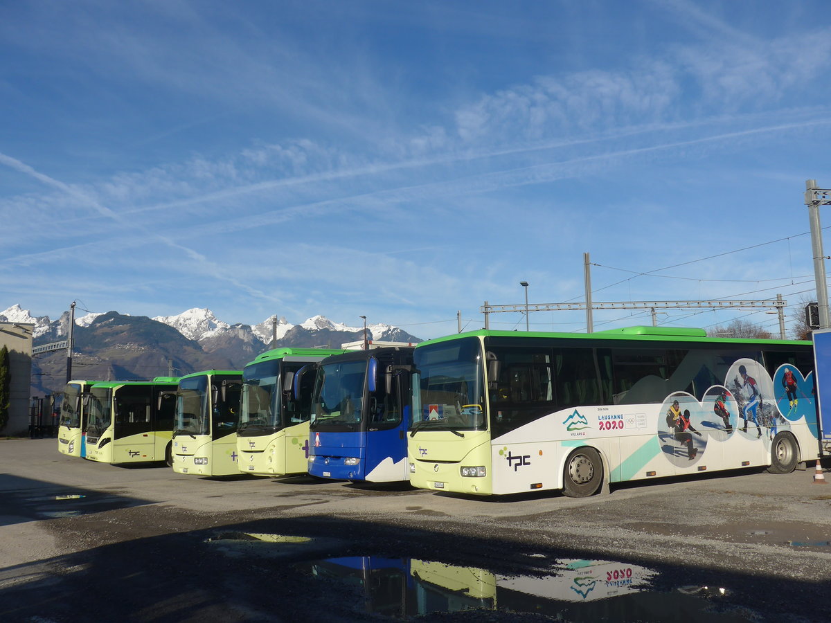 (212'732) - TPC Aigle - Nr. 11/VD 467'746 - Irisbus am 8. Dezember 2019 in Aigle, D�p�t