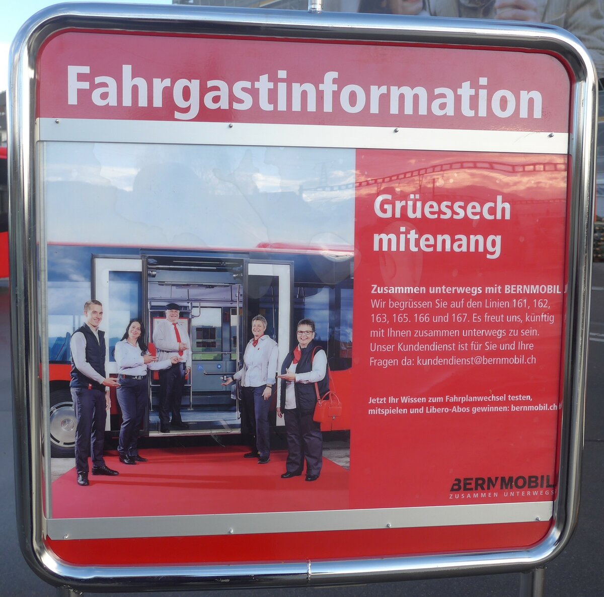 (212'931) - Bernmobil-Fahrgastinformation am 14. Dezember 2019 beim Bahnhof M�nsingen