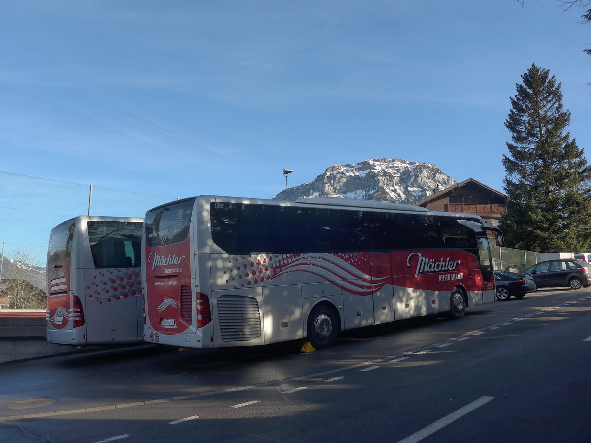 (213'793) - M�chler, Siebnen - SZ 5101 - Mercedes am 12. Januar 2020 in Seelisberg, Dorfstrasse