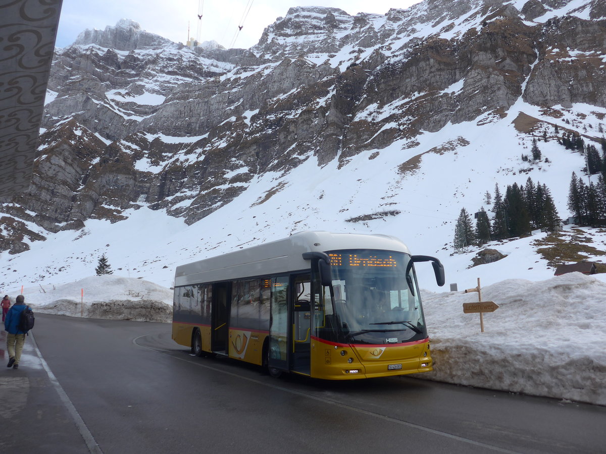 (214'011) - PostAuto Ostschweiz - SG 426'001 - Hess am 1. Februar 2020 in Schw�galp, S�ntis-Schwebebahn