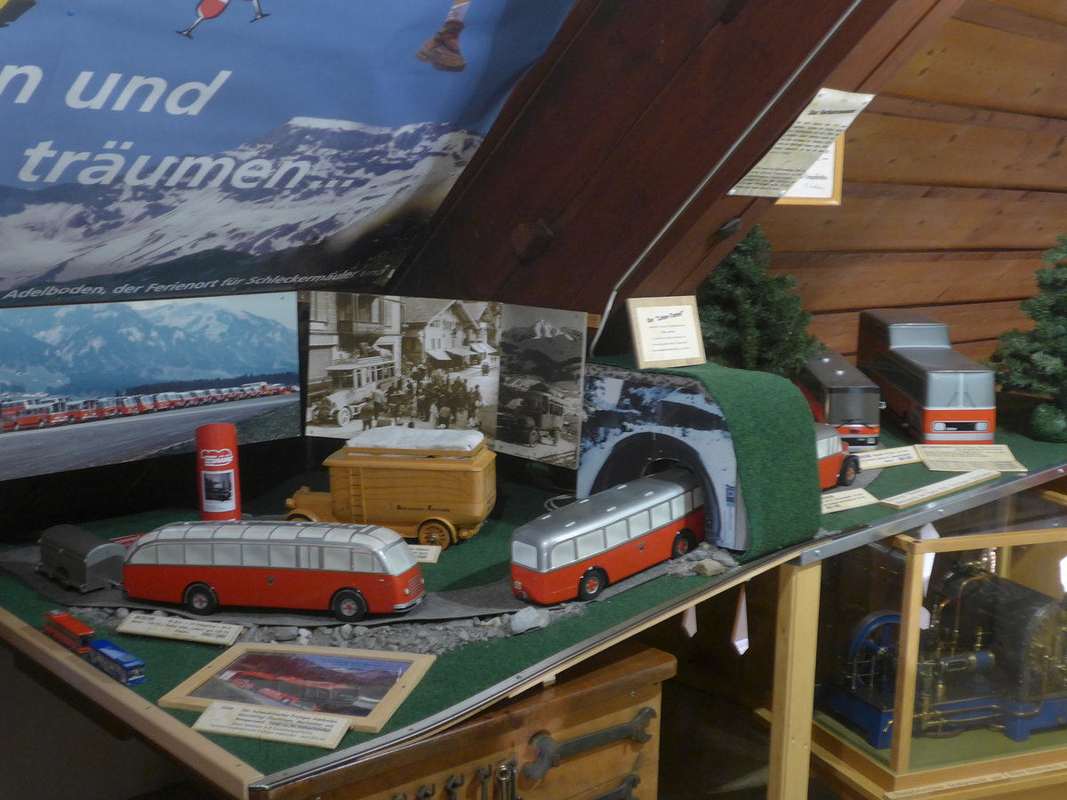 (214'507) - AFA Adelboden - Nr. 3/BE 26'703 - FBW/Gangloff + Nr. 4 - Saurer/K+W + Nr. 15/BE 29'729 - R&J Personenanh�nger + Nr. 1/BE 26'705 - FBW/R&J + Nr. 16/BE 26'705 - FBW/R&J + Nr. 6 - FBW/Vetter-R&J Anderthalbdecker am 19. Februar 2020 in Adelboden, Heimatmuseum (Modelle)