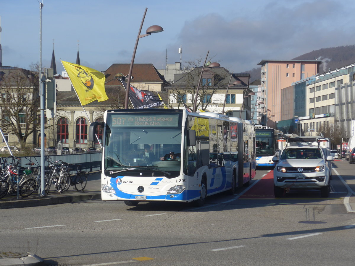(214'560) - BOGG Wangen b.O. - Nr. 208/SO 125'893 - Mercedes am 20. Februar 2020 in Olten, Bahnhofbr�cke