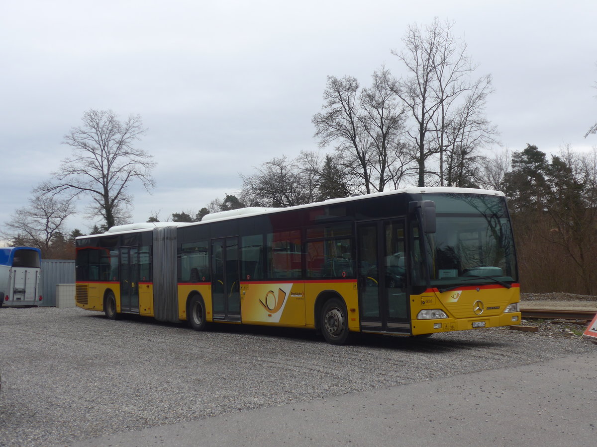 (215'033) - PostAuto Bern - Nr. 638/BE 611'734 - Mercedes am 2. M�rz 2020 in Laupen, Garage