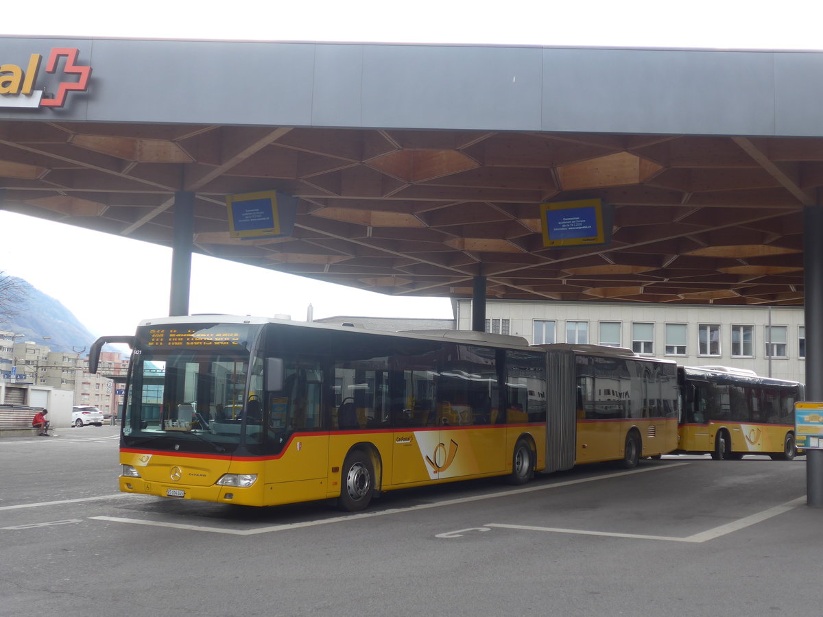 (215'329) - Buchard, Leytron - VS 104'345 - Mercedes am 20. M�rz 2020 beim Bahnhof Sion