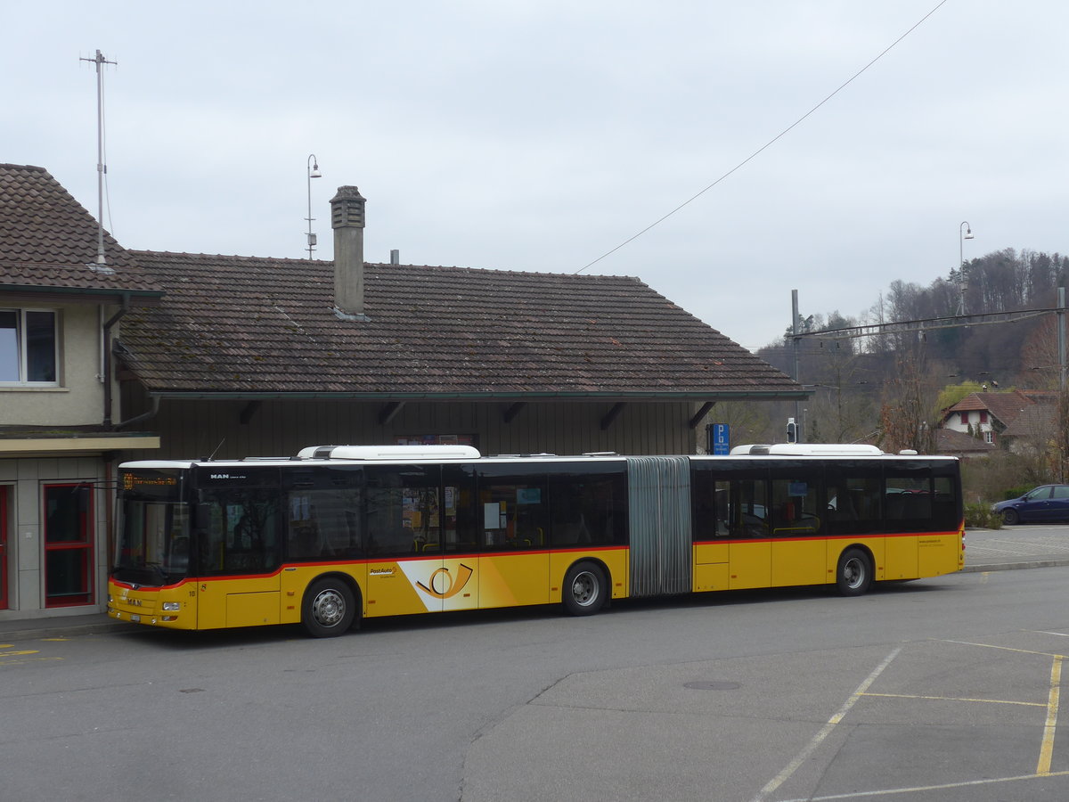 (215'369) - Steiner, Ortschwaben - Nr. 10/BE 32'923 - MAN am 22. M�rz 2020 beim Bahnhof Laupen