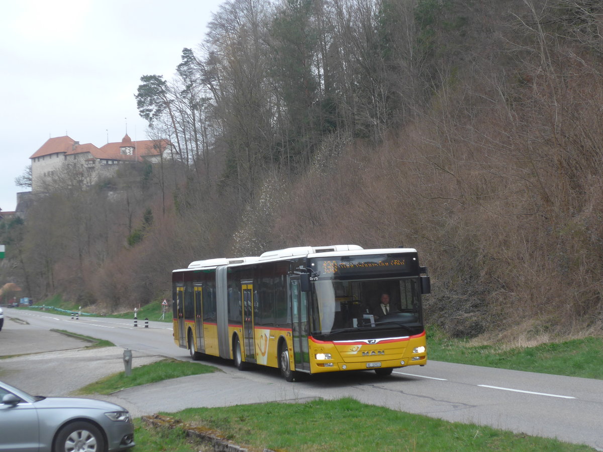 (215'379) - Steiner, Ortschwaben - Nr. 10/BE 32'923 - MAN am 22. M�rz 2020 in Laupen, Postgarage