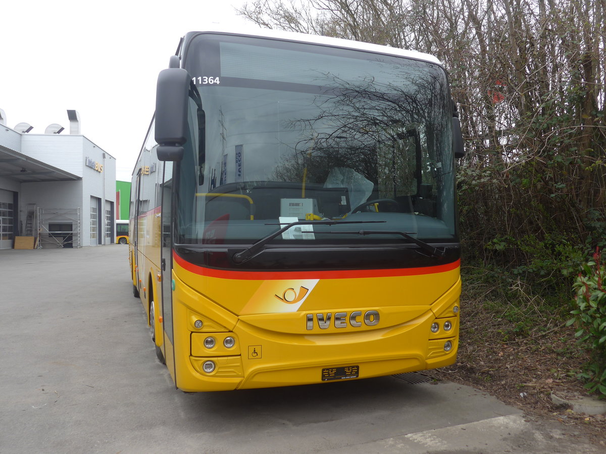 (215'421) - Seiler, Ernen - PID 11'364 - Iveco am 22. M�rz 2020 in Kerzers, Interbus