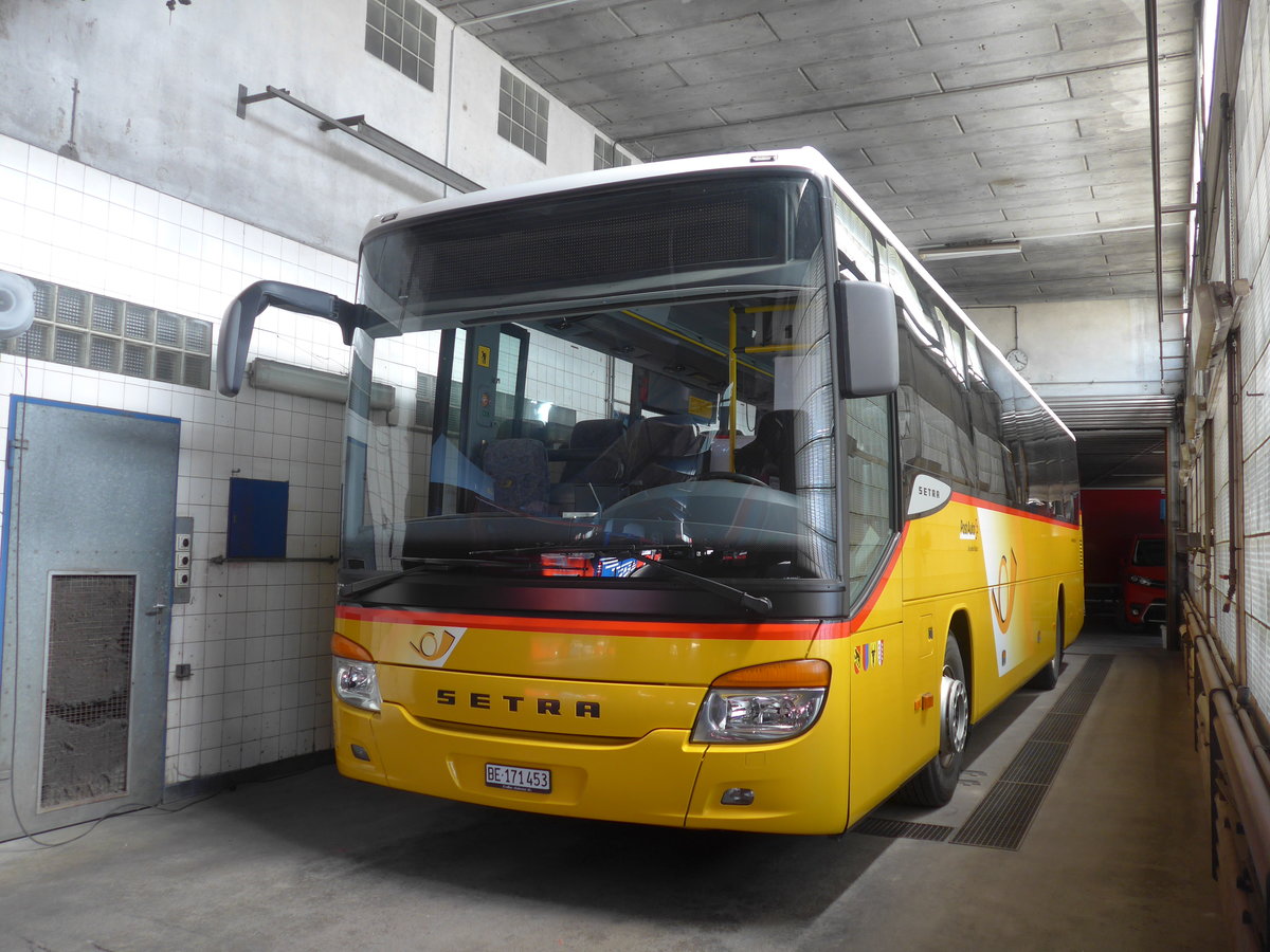 (215'533) - PostAuto Bern - BE 171'453 - Setra (ex AVG Meiringen Nr. 73) am 25. M�rz 2020 in Adelboden, Busstation (Einsatz AFA)
