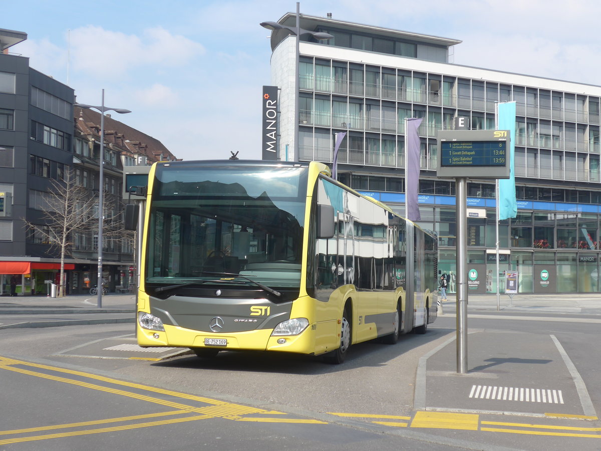 (215'560) - STI Thun - Nr. 169/BE 752'169 - Mercedes am 26. M�rz 2020 beim Bahnhof Thun