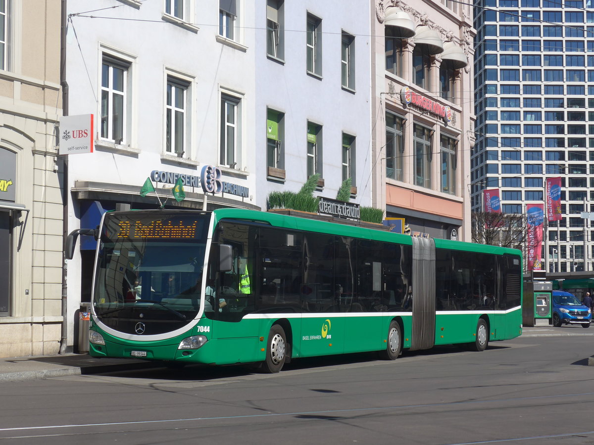 (215'756) - BVB Basel - Nr. 7044/BS 99'344 - Mercedes am 31. M�rz 2020 beim Bahnhof Basel