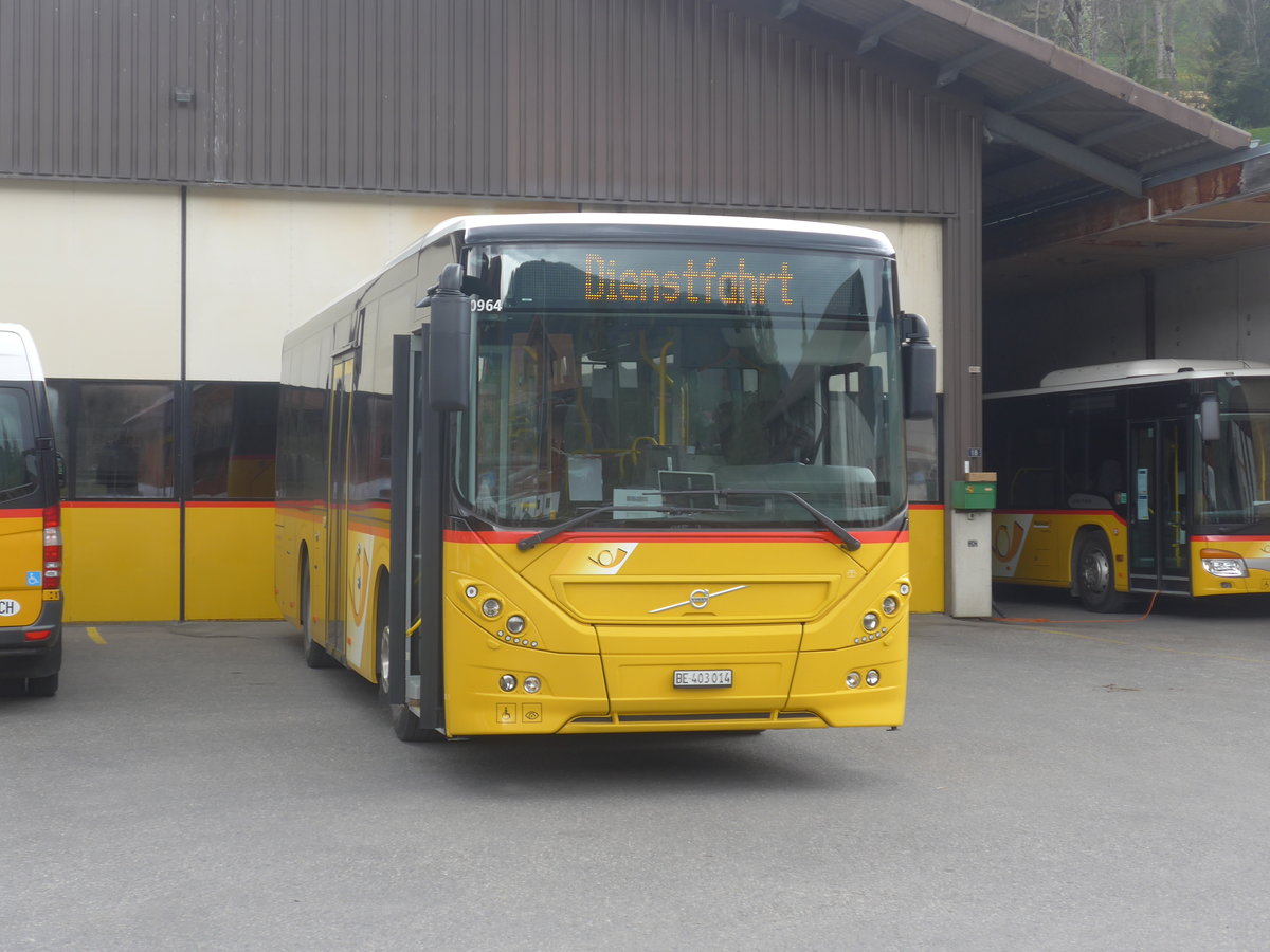 (216'492) - K�bli, Gstaad - BE 403'014 - Volvo am 26. April 2020 in Gstaad, Garage