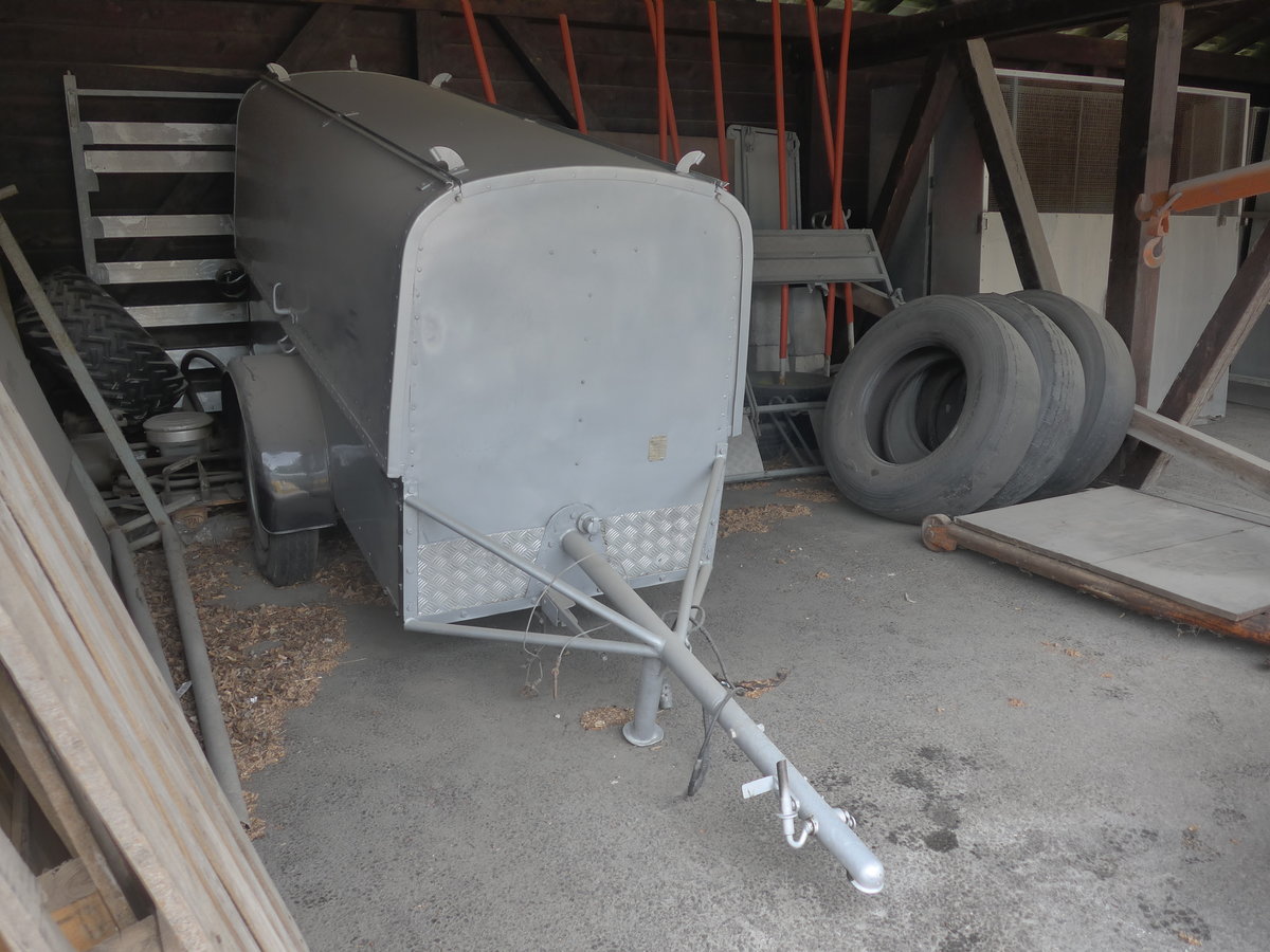 (216'669) - ??? - Metalleger Gep�ckanh�nger am 2. Mai 2020 in Sierre, Garage TSAR