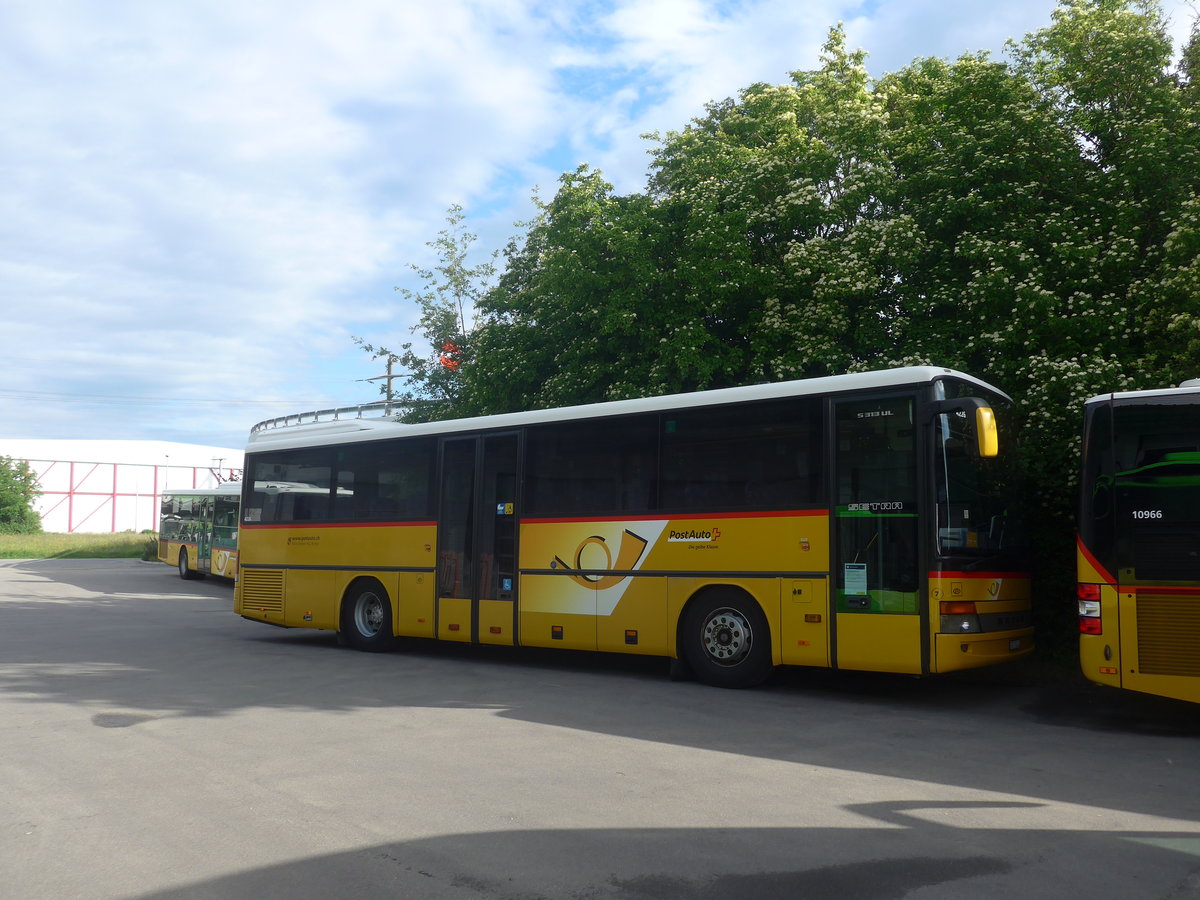 (216'915) - Fl�ck, Brienz - Nr. 7/BE 59'424 - Setra am 10. Mai 2020 in Kerzers, Interbus